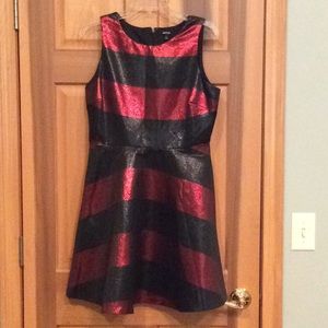 Apt. 9 Women's Black and red cocktail dress Size 10